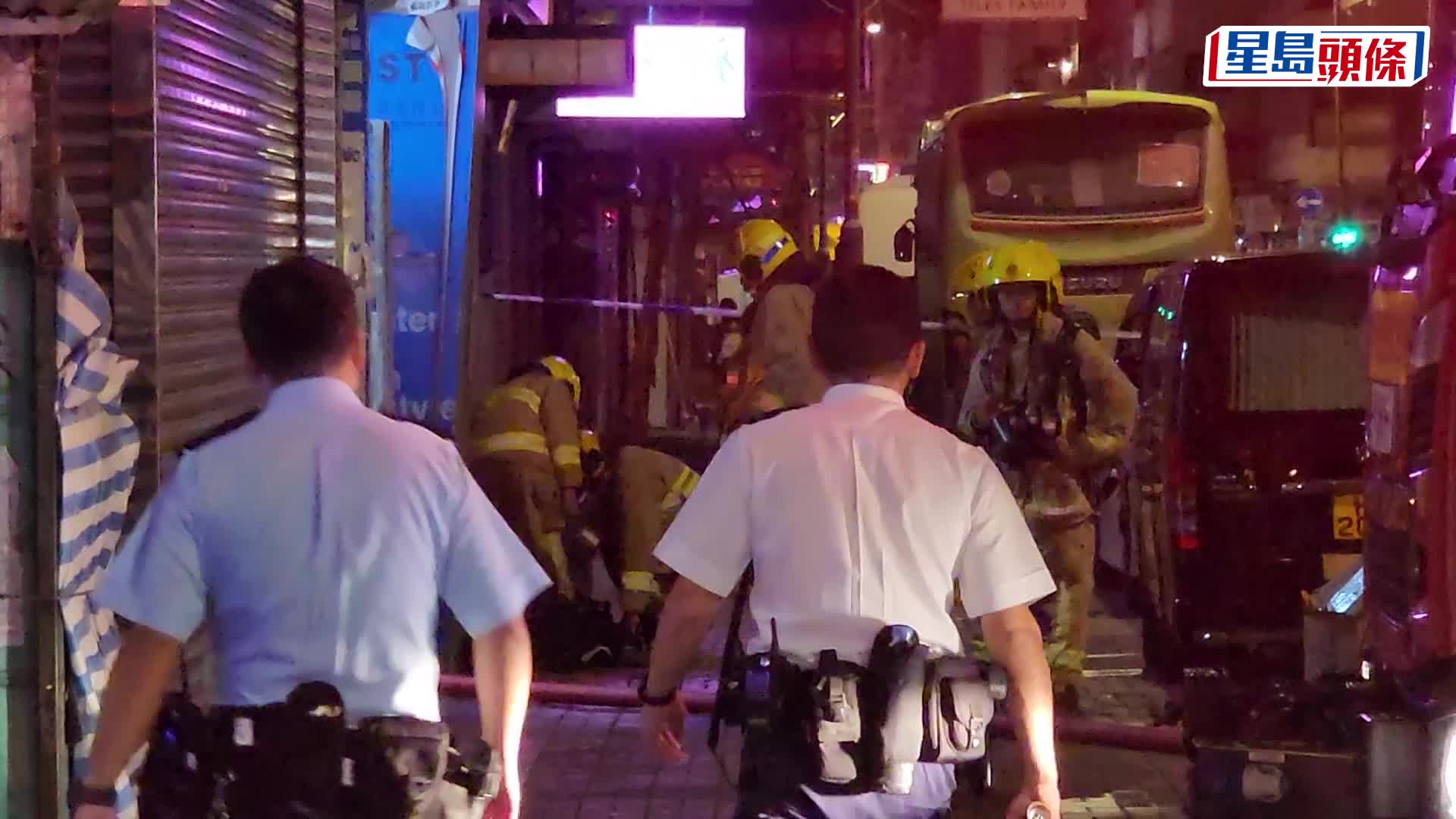 旺角按摩店男職員疑吸煙焫着床褥雜物 自行撲火受傷拒送院 約20人自行疏散
