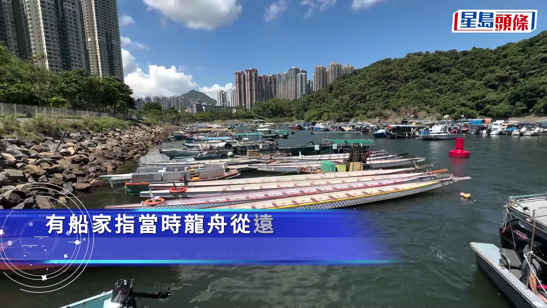 男子獲送院期間，需利用自動心外壓機進行急救。