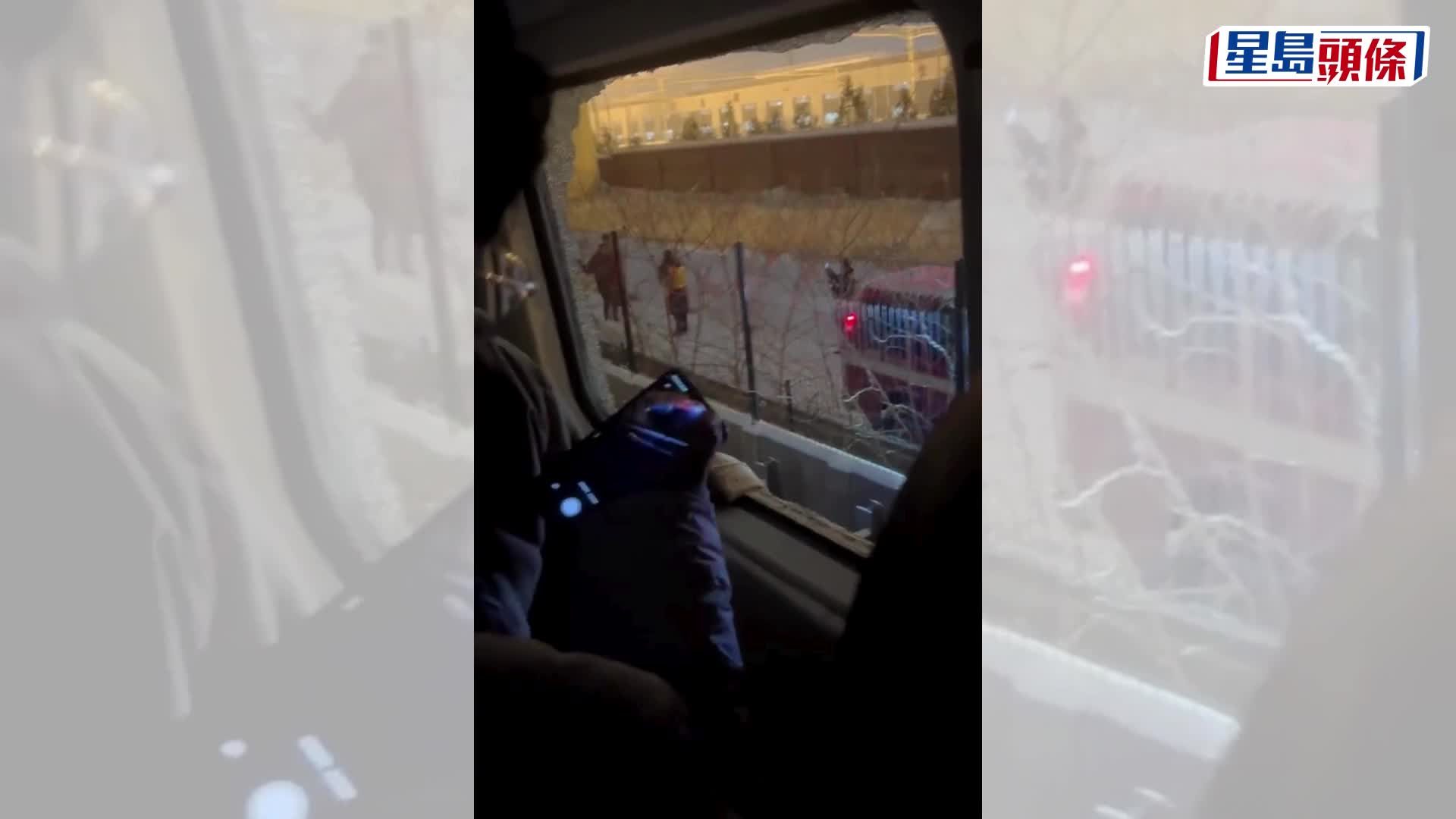 北京地铁车厢恐怖分离事故，原因众说纷纭。