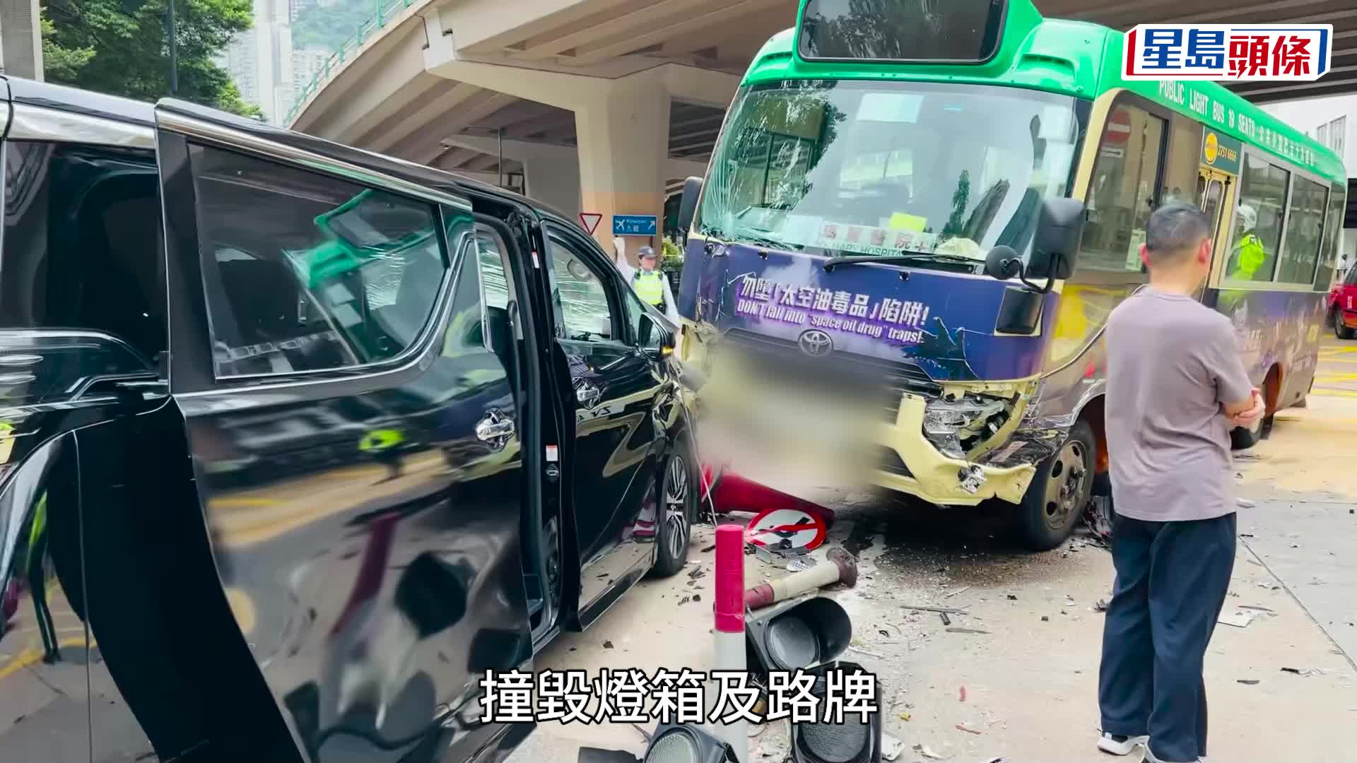 銅鑼灣小巴剷安全島與七人車對撼 尾隨的士連環撞司機受傷