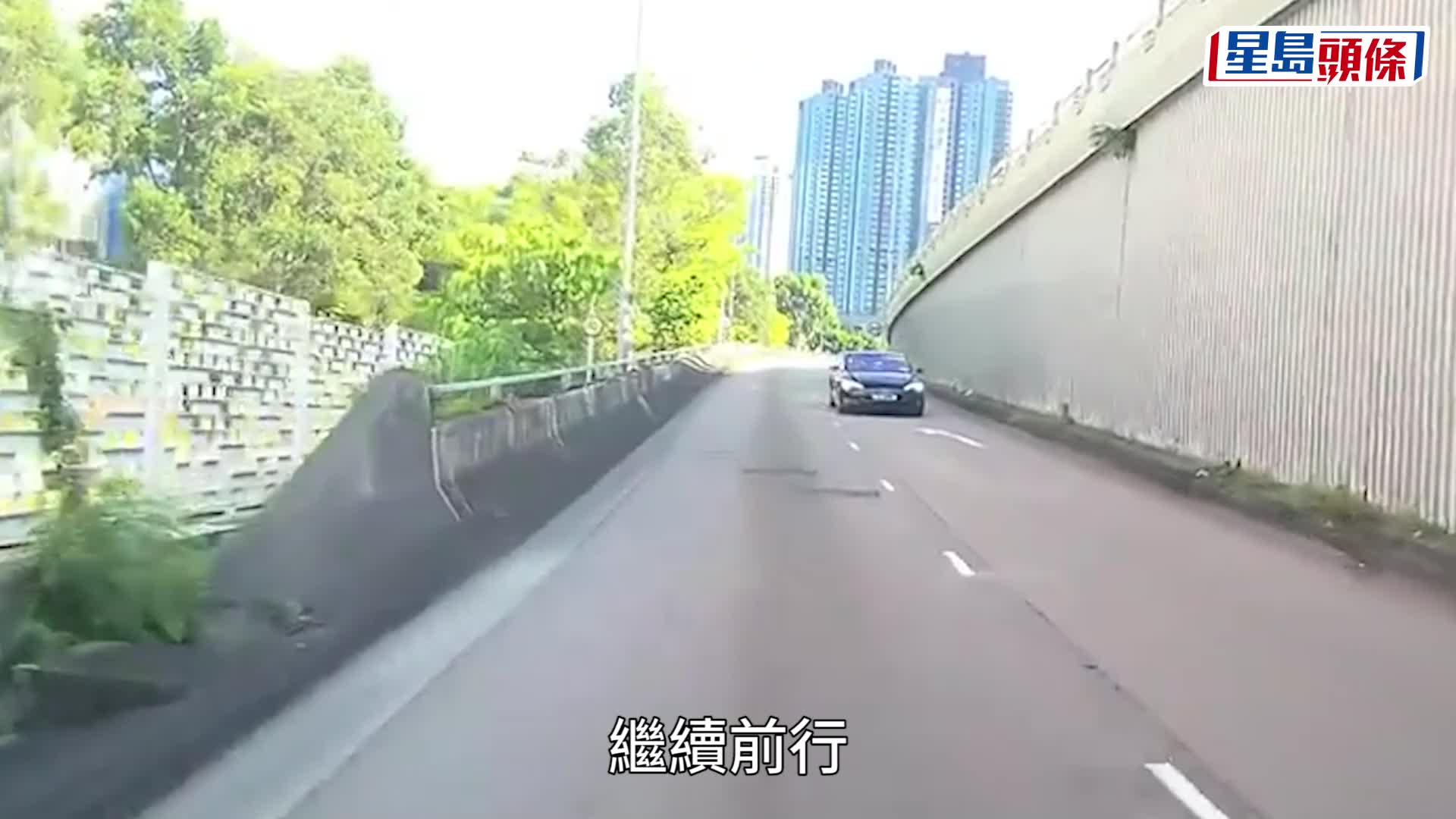 Tesla司機沒覺有問題。fb：車cam L（香港群組）