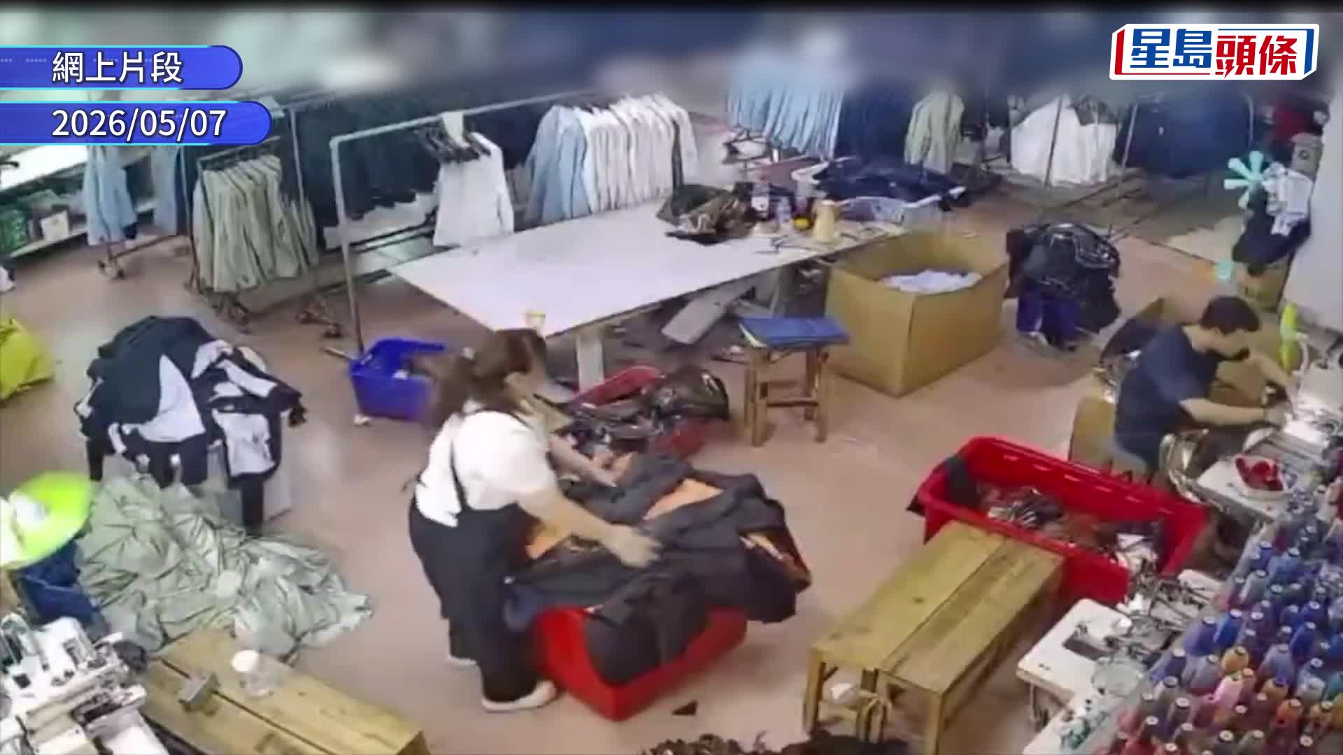 母親打電話未有發現兒子誤墜大箱。拯救不開心@抖音