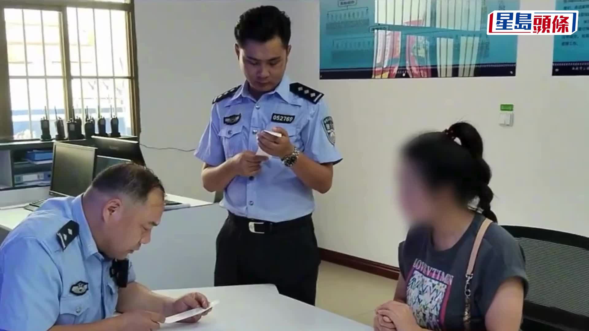 兩女童違規「出天窗」，西安Benz女司遭檢舉。
