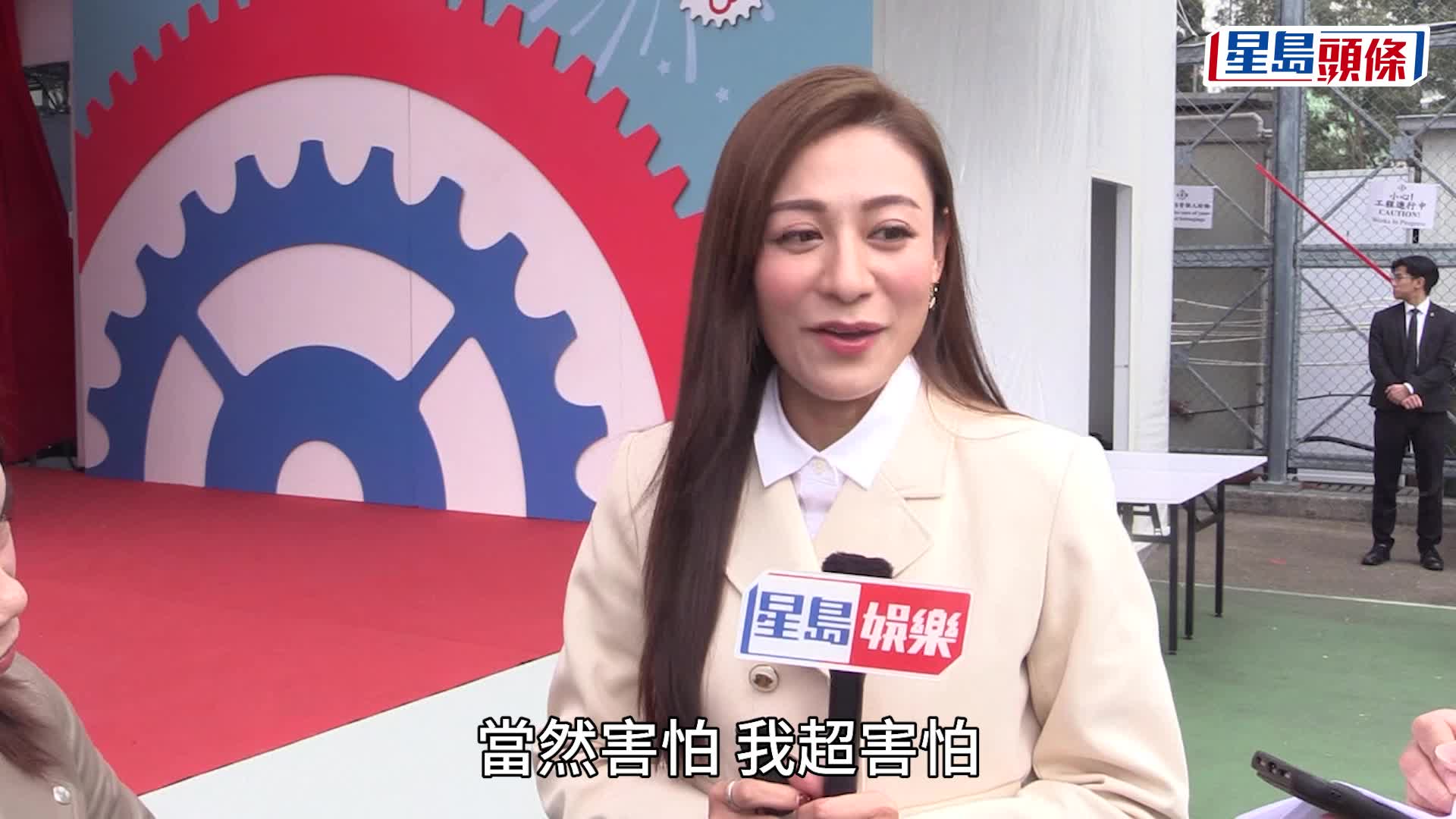  江若琳（Elanne）早前在尖沙咀彌發生車禍，座駕轉彎翻側失控。