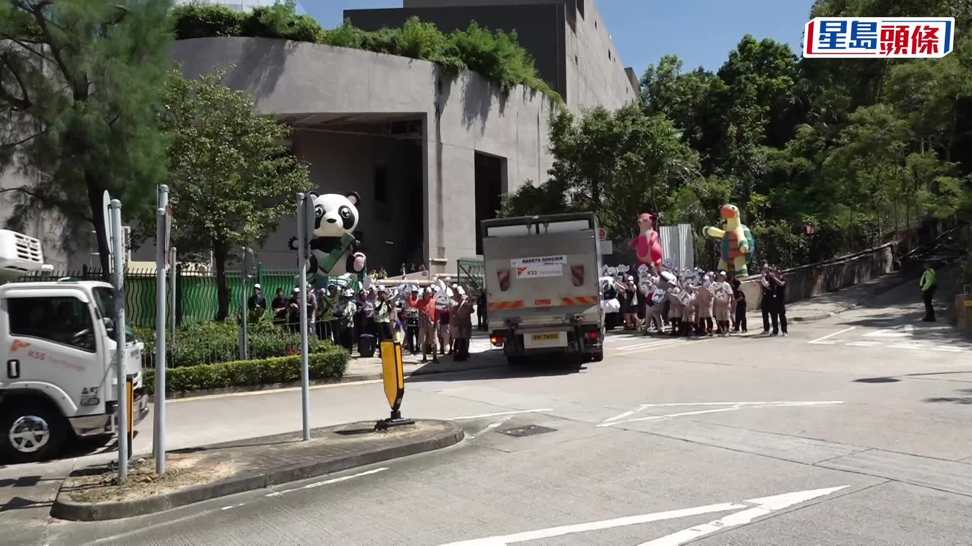 大熊貓抵港︱安安可可入住馬會四川奇珍館 龐建貽：照顧人手暫時足夠