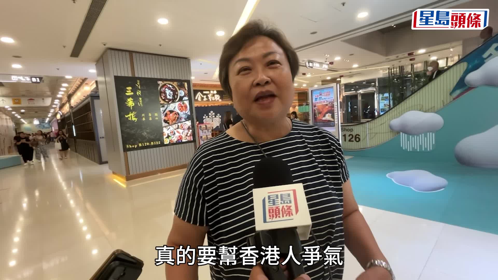 火鍋放題打包｜千海水產男女又食又拎  街坊批過份：唔好影衰香港人