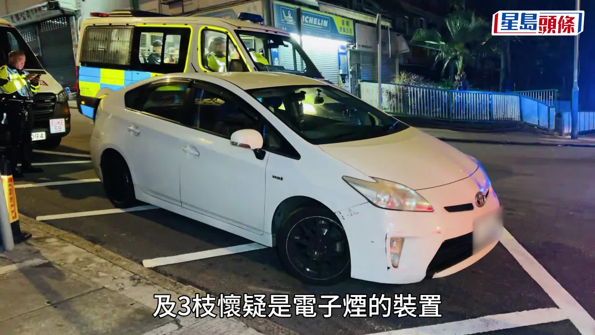 警員在牛頭角截獲毒品快餐車，拘捕一名男子。蔡楚輝攝