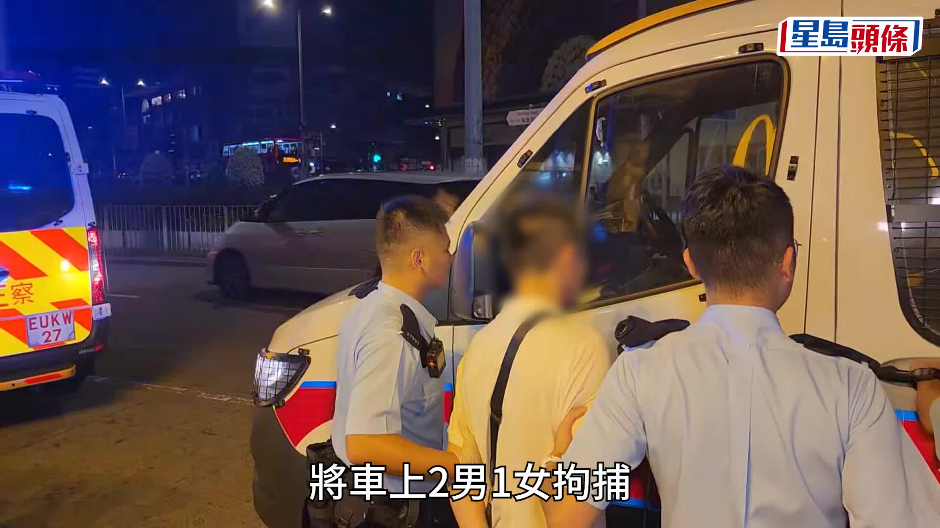 警太子截可疑Tesla 車上檢伸縮警棍及毒品 2男1女被捕