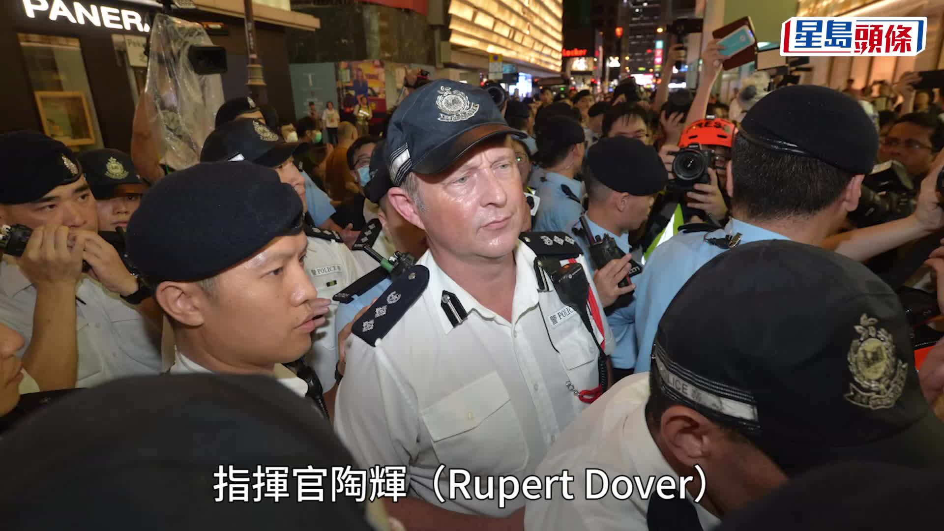 巴士行咇｜軍裝警巴士「行咇」今起西九試行 乘客盼加強晚間巡邏減罪案
