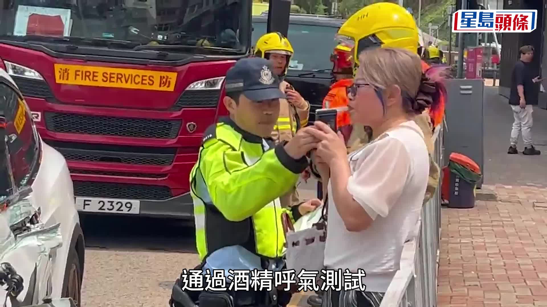 红磡漆咸道北三车连环相撞 包括解款车灵车 2人头晕不适送院