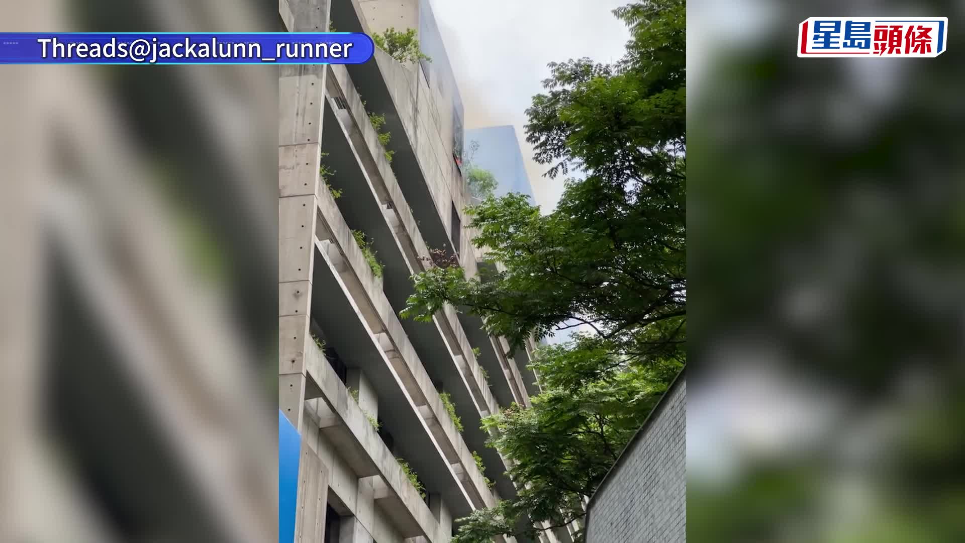 母子燒傷由救護車送院治理。楊偉亨攝