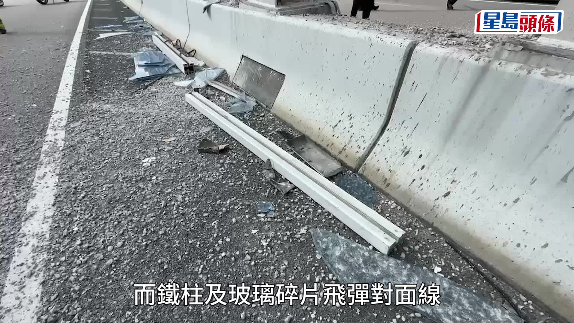 青沙公路泥頭車法拉利相撞後撼隔音屏 司機一度被困頭傷大腿骨折獲救送院