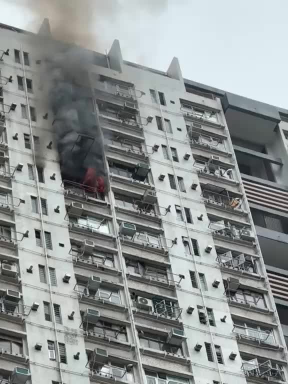 葵青區議員梁嘉銘facebook影片截圖 