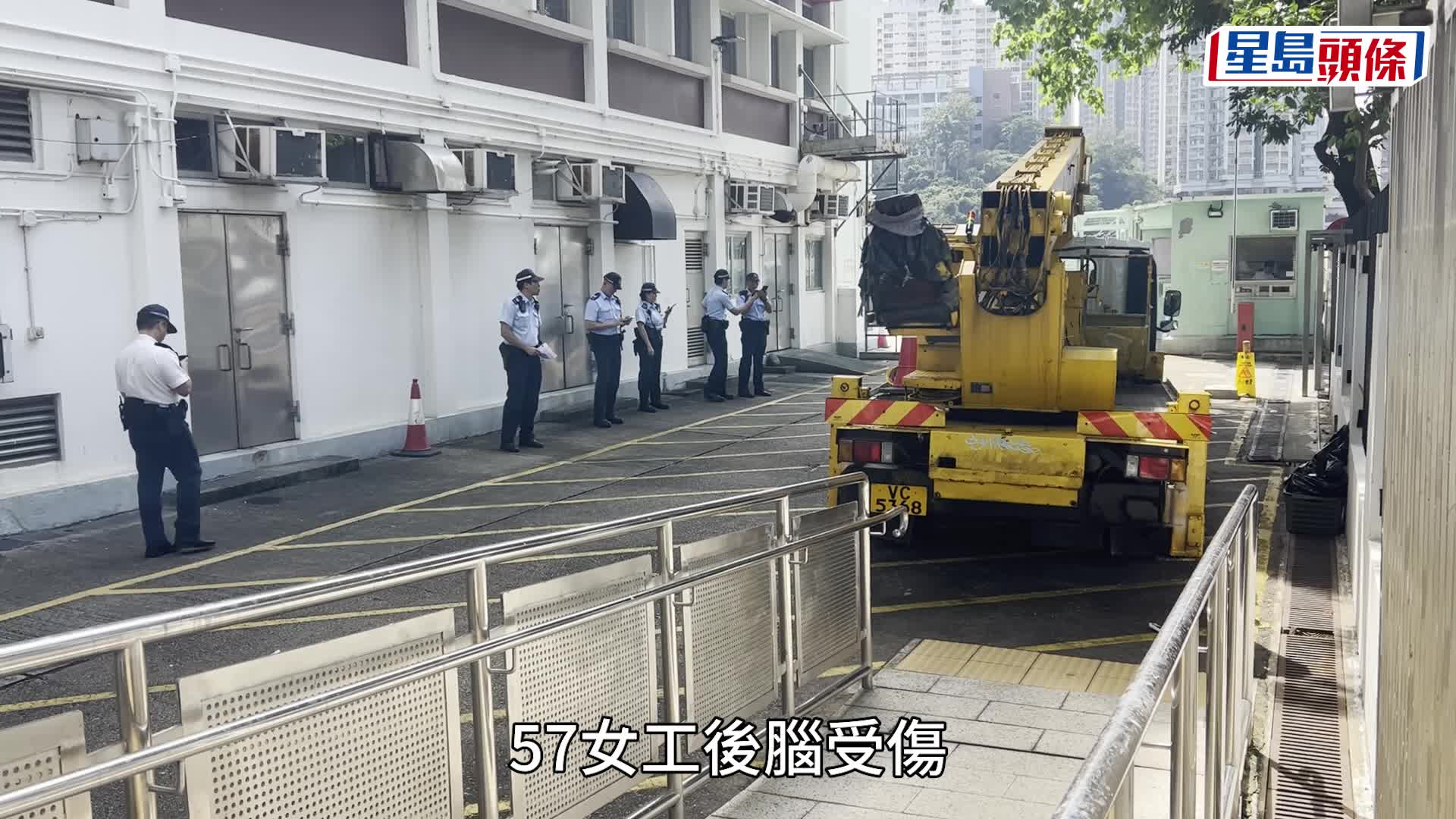 香港仔漁業及海事分署維修外牆 疑吊臂工作台不穩 2男女工人6米墮地頭傷送院