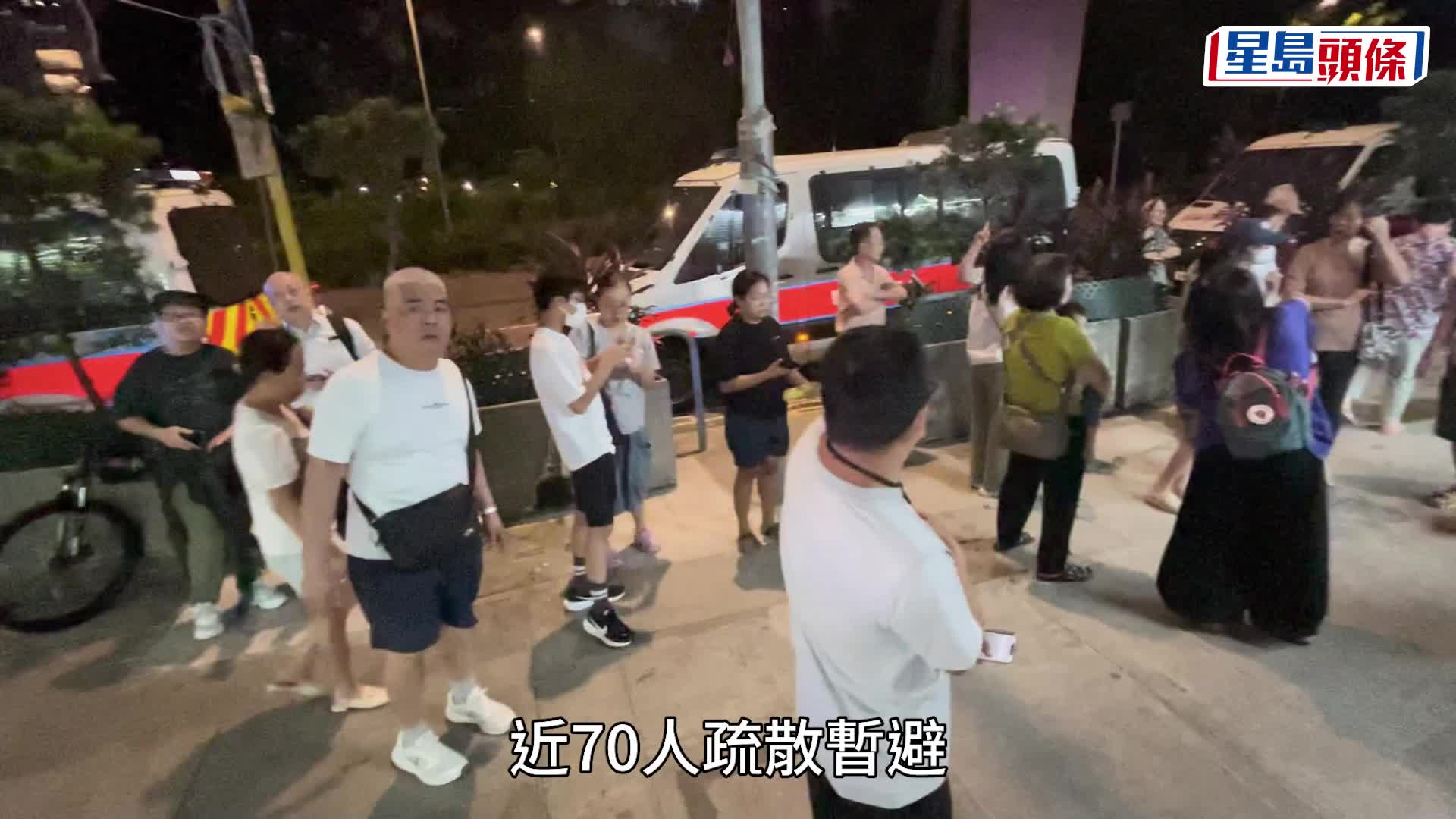 旺角奶路臣街樓宇天台烈焰衝天 消防拖喉上樓灌救