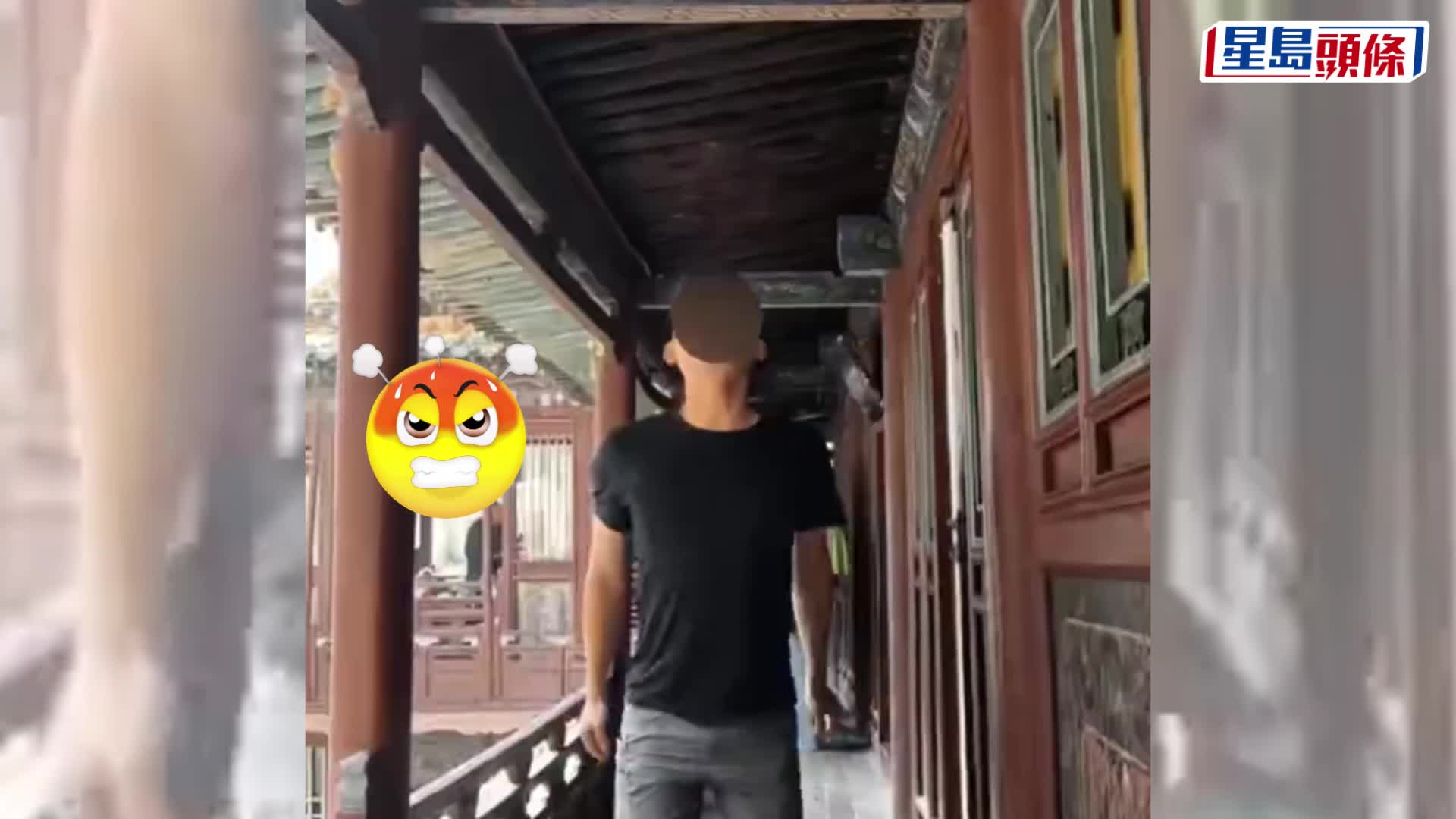 健身博主懸空寺木樑當單槓，做引體上升，惹眾怒。