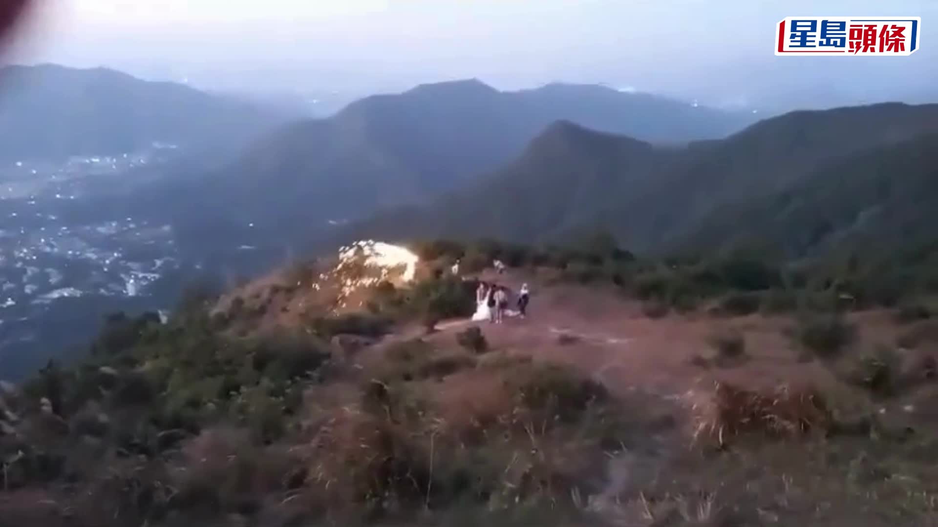 大帽山新人影婚紗相放煙花捱轟 一周後有情侶再犯被斷正